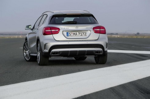 Mercedes GLA 45 AMG Rear - carwitter