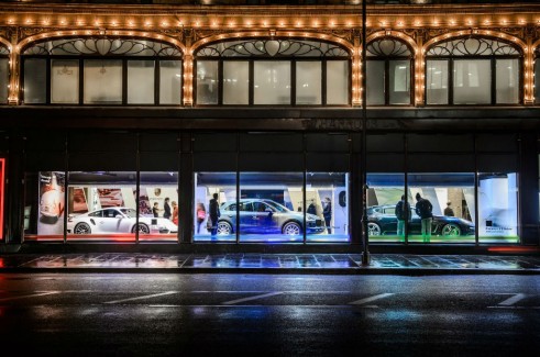 Porsche Display Harrods Shop Window - carwitter