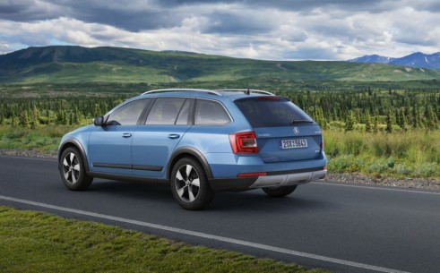 Skoda Octavia Scout rear - carwitter