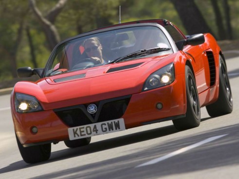 Vauxhall-VXR220-Front-carwitter