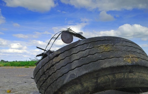 Worn Tyre - carwitter