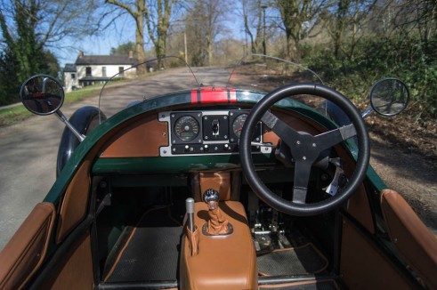 2014 Morgan 3 Wheeler Review - Dashboard Close - carwitter