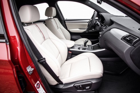 BMW X4 interior front - carwitter