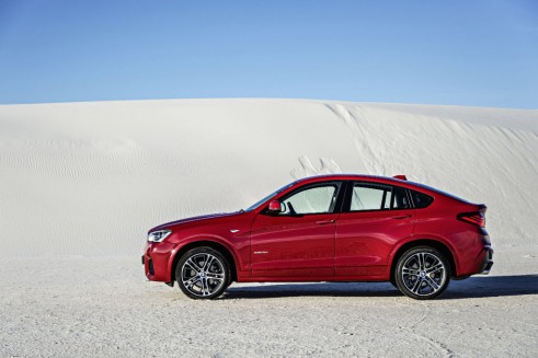 BMW X4 left side - carwitter