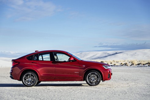 BMW X4 right side - carwitter