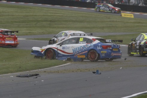 BTCC 2014 - Brands Hatch Indy - Ingram Crash - carwitter