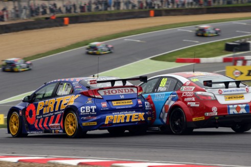 BTCC 2014 - Brands Hatch Indy - Jordan Plato Action - carwitter