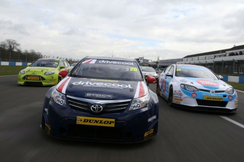 BTCC 2014 Cole Toyota Avensis - carwitter