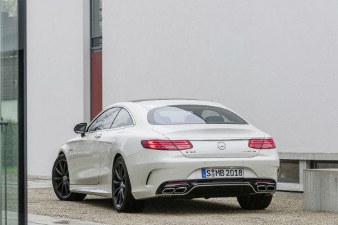 Mercedes-Benz S 63 AMG Coupé - Rear - carwitter