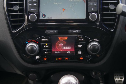 Nissan Juke Nismo Review - D Mode - carwitter