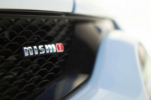 Nissan Juke Nismo Review - Front Badge - carwitter