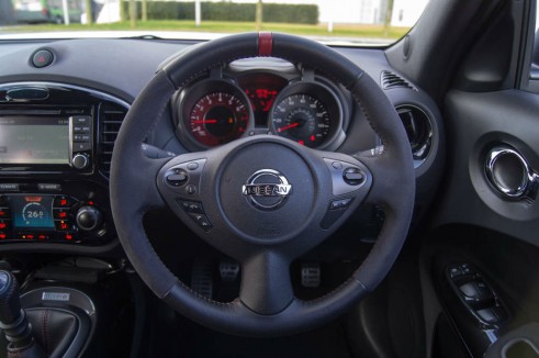 Nissan Juke Nismo Review - Steering Wheel - carwitter