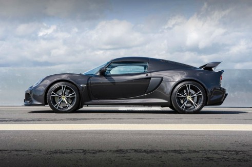 2014 Lotus Exige S Coupe - Side - carwitter