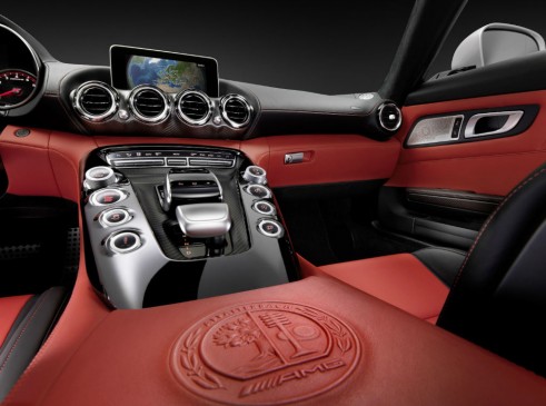 2014 Mercedes AMG GT Interior Centre Console - carwitter