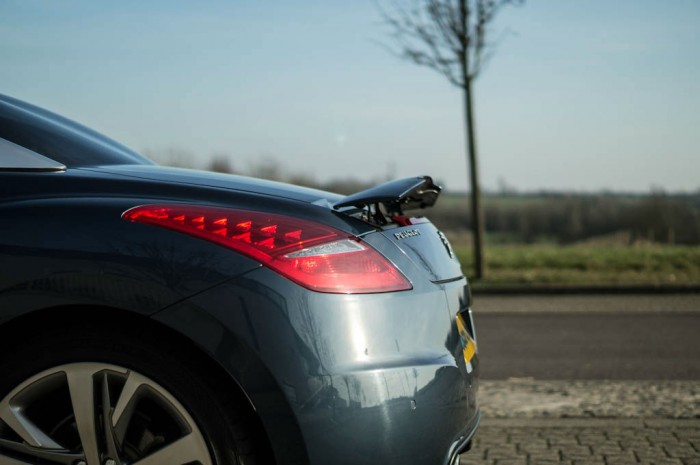 2014 Peugeot RCZ THP 200 Review - Spoiler Up - carwitter