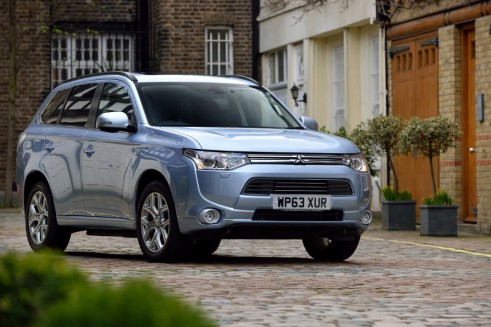 Mitsubishi Outlander PHEV - carwitter-w1024