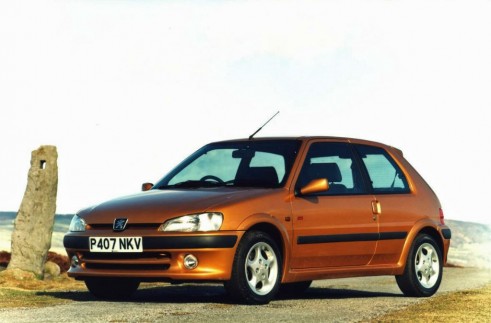 Peugeot 106 GTi - Front - carwitter