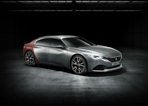 Peugeot EXALT Concept - Front Angle - carwitter