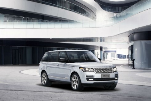 Range Rover Hybrid Long Wheelbase - carwitter
