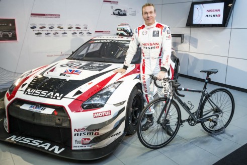 Sir Chris Hoy Nissan GTR GT3 British GT 2 - carwitter