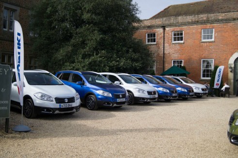 Suzuki SX4 S-Cross Review - Line Up - carwitter
