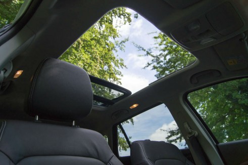 Suzuki SX4 S-Cross Review - Sunroof Open - carwitter