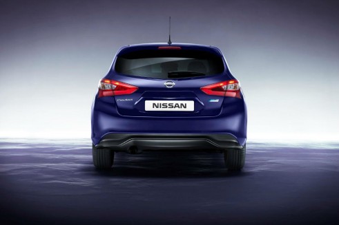 2014 Nissan Pulsar - Rear - carwitter
