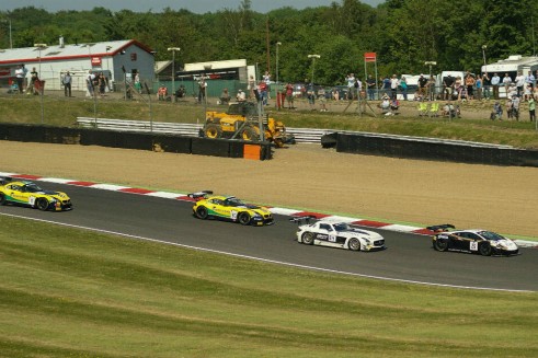 Blancpain 2014 Brands Hatch - Racing Action - carwitter
