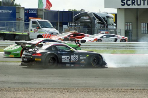Blancpain 2014 Silverstone - BMW Accident - carwitter