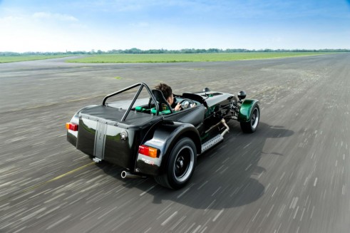 Caterham-Seven-250-R-Kamui-Kobayashi - Rear - carwitter