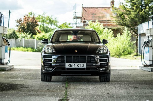 Porsche Macan Turbo Review - Front - carwitter