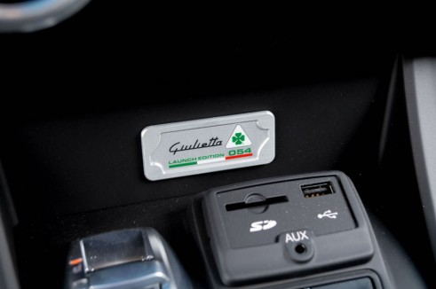 2014 Alfa Romeo Giulietta Quadrifoglio Verde Review - Launch Edition Plaque - carwitter