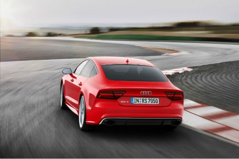2014 Audi RS7 rear 2 - carwitter