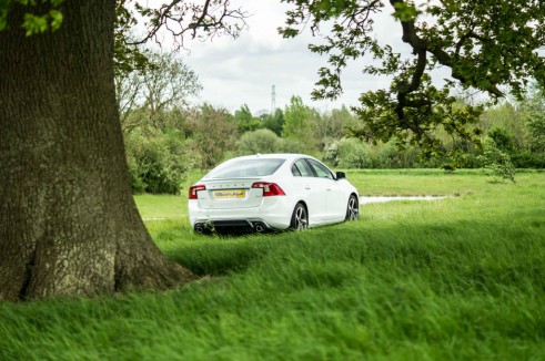 2014 Volvo S60 D4 Review - Rear Scene - carwitter