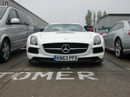Mercedes Benz SLS Black Edition White - Front Low - carwitter
