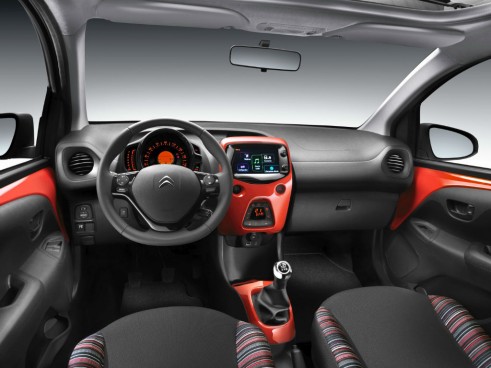 2014 Citroen C1 Review - Dashboard - Carwitter
