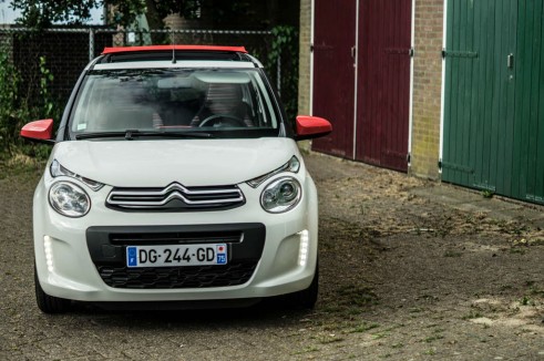 2014 Citroen C1 Review - Front High - Carwitter