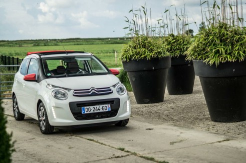 2014 Citroen C1 Review - Scene - Carwitter