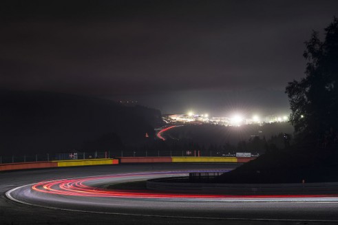 2014 Spa 24 hours night 2 crowd  - carwitter