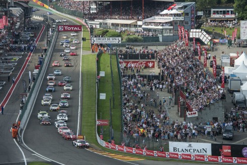 2014 Spa 24 hours start  - carwitter
