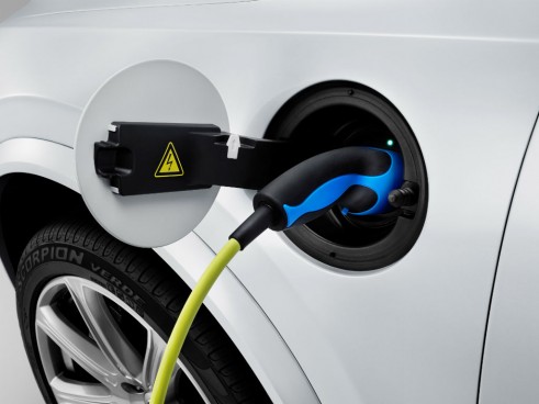 2015 Volvo XC90 PHEV - carwitter