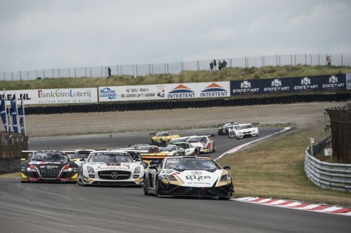 Blancpain Sprint Series Zandvoort start - carwitter