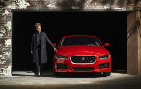 Jaguar XE Emily Sande - Front - carwitter