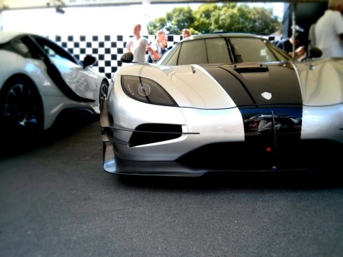 Koenigsegg,One1,front,Carwitter