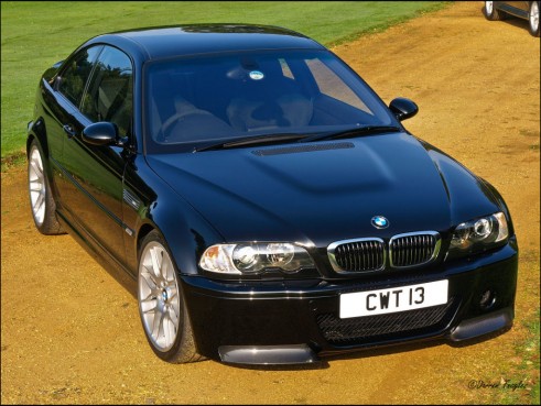 Black BMW M3 CSL E46 - carwitter