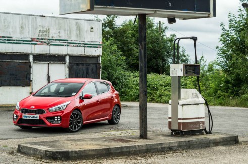 Kia Ceed GT Review - Front Scene - carwitter