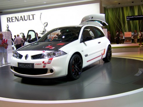 Renault Megane R26R - carwitter
