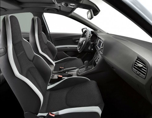 Seat Leon Cupra buckets - carwitter