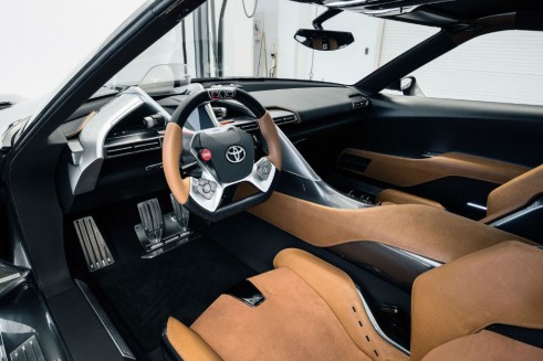 Toyota FT-1 In The Flesh - Interior - carwitter
