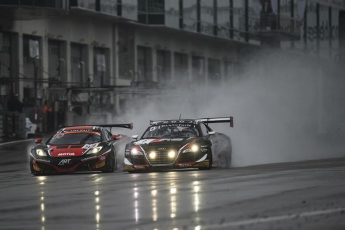 2014 Blancpain Endurance Series Nurburgring WRT v ART - carwitter